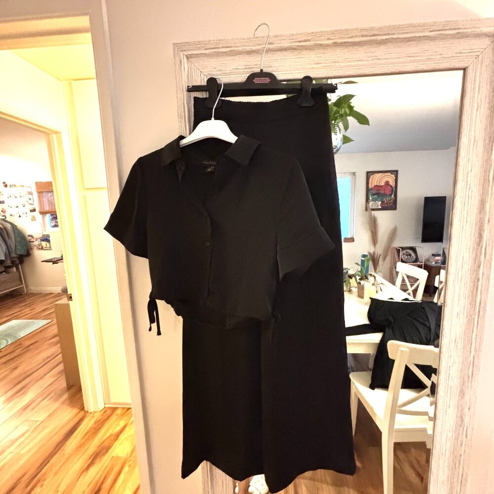 HOUSE OF HARLOW 1960 | Black Satin Trousers Set